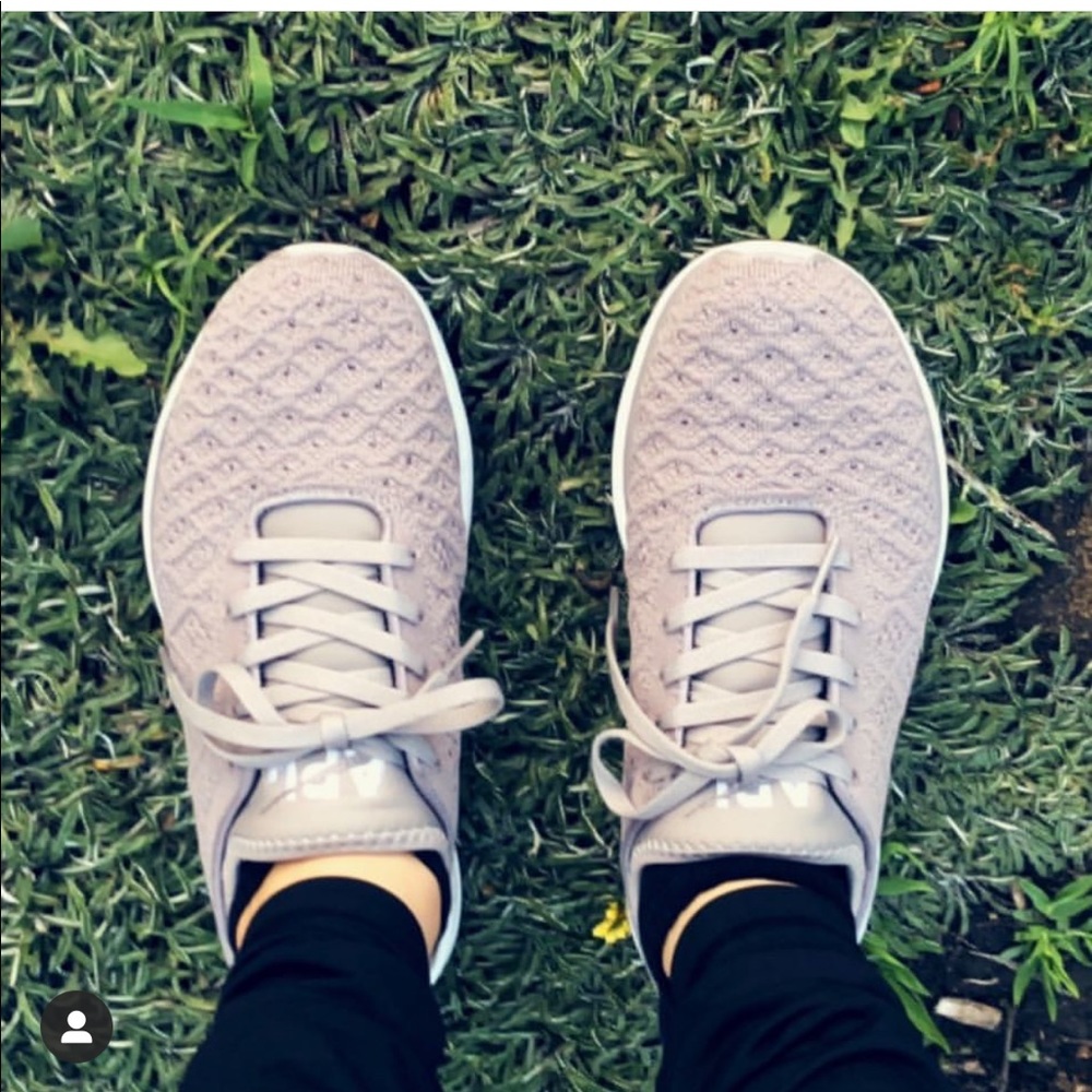 APL techloom Phantom Lilac/white Size 7